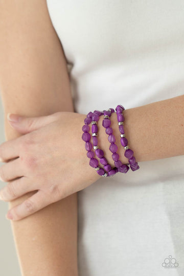Nice GLOWING! Purple Bracelet